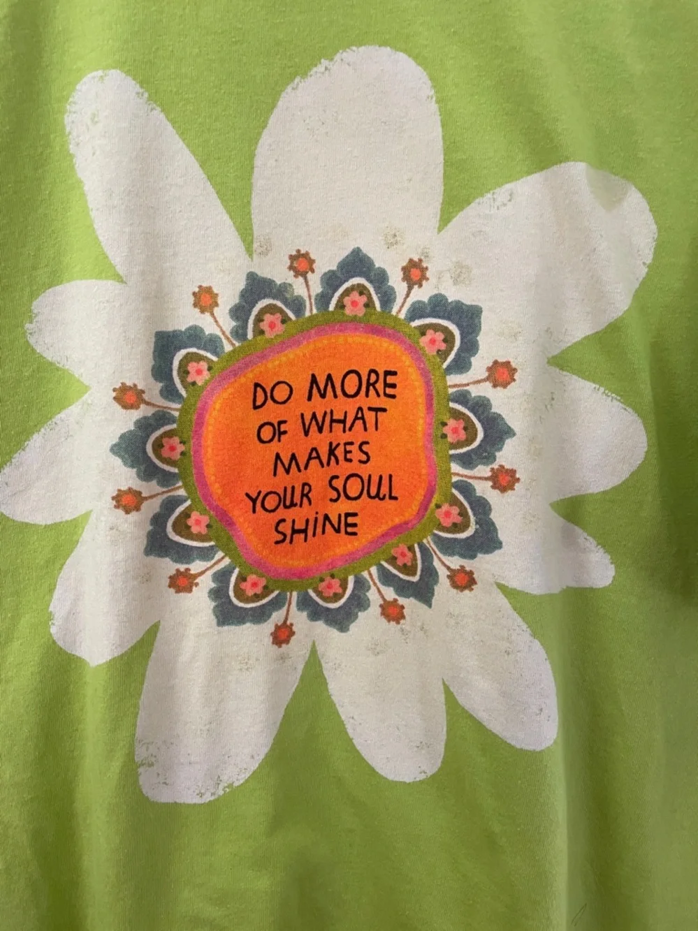 NATURAL LIFE Lime GreenTee White Daisy 100% cotton XL - Picture 2 of 5
